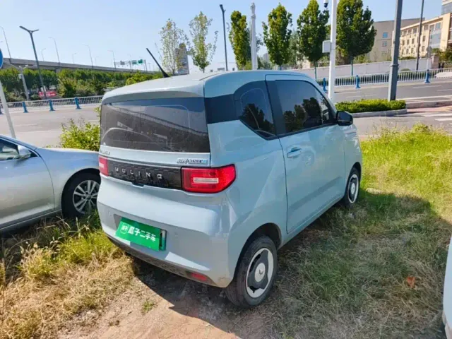 Wuling Hongguang Mini EV — Фото автомобиля 6