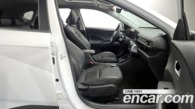 Hyundai Kona Kona (SX2) Бензин 1.6 турбо 2WD — Фото автомобиля 11