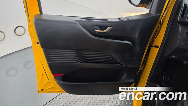 Hyundai Staria — Фото автомобиля 13