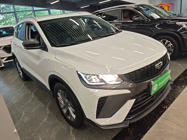 Geely Binyue — Фото автомобиля 3