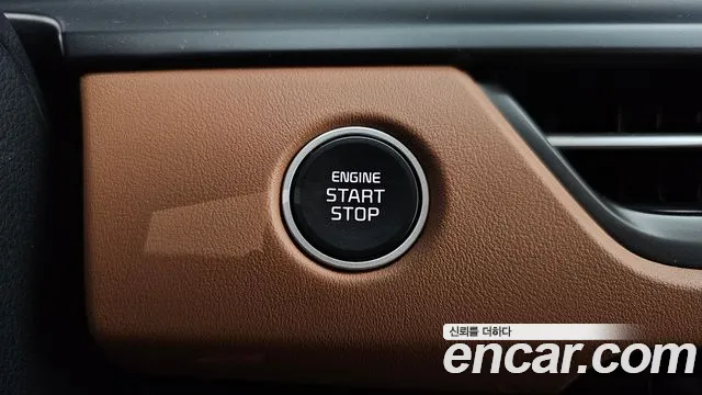 Kia Seltos Бензин 1.6 турбо 2WD — Фото автомобиля 25