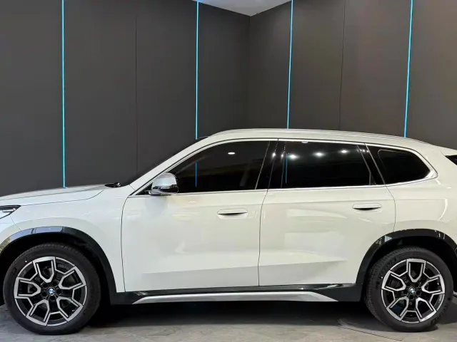 BMW X1 — Фото автомобиля 5