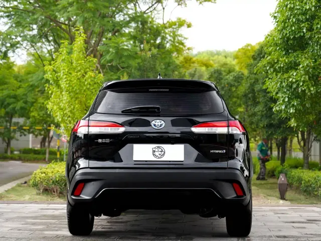 Toyota Corolla Cross — Фото автомобиля 12