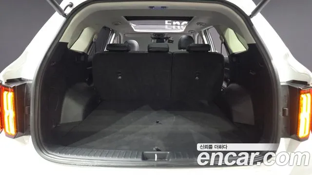 Kia Sorento Sorento 4-е поколение Бензин 2.5T 2WD — Фото автомобиля 16