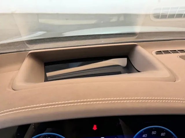Mercedes-Benz EQS — Фото автомобиля 12