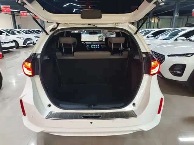 Honda Fit — Фото автомобиля 18