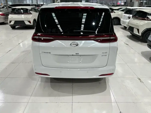 GAC Trumpchi M6 — Фото автомобиля 18