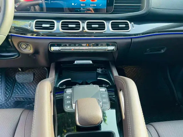 Mercedes-Benz GLE-Class — Фото автомобиля 17