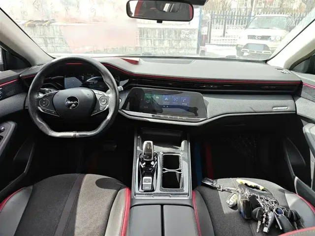 Dongfeng Yixuan MAX — Фото автомобиля 9