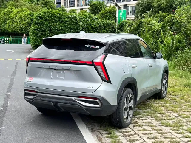 Geely Boyue L — Фото автомобиля 3