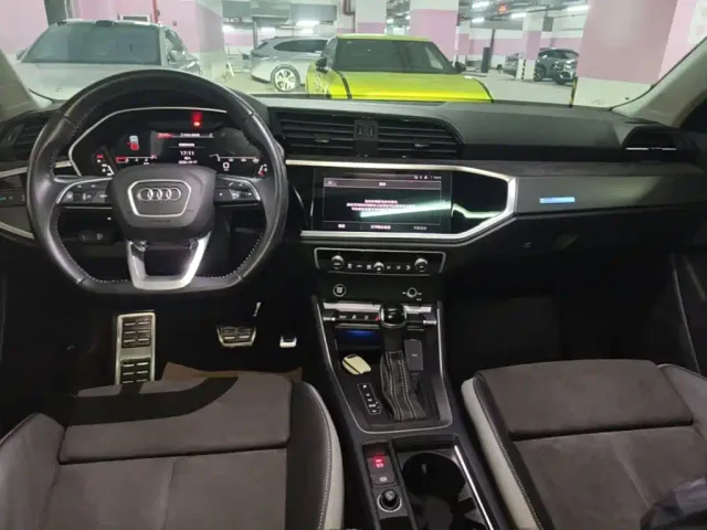 Audi Q3 — Фото автомобиля 9