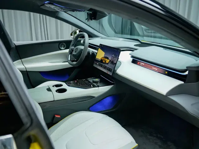 Lotus Emeya — Фото автомобиля 17