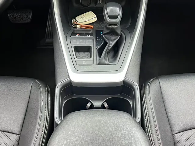 Toyota RAV4 Rongfang Dual Engine E+ — Фото автомобиля 27