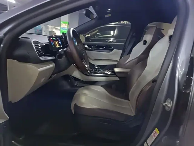 BYD Qin PLUS — Фото автомобиля 14