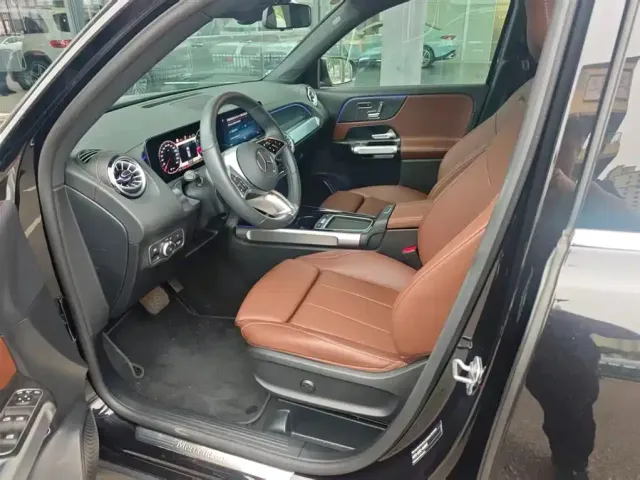 Mercedes-Benz GLB-Class — Фото автомобиля 5