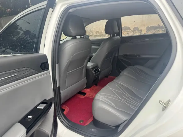 Geely Galaxy L6 — Фото автомобиля 9
