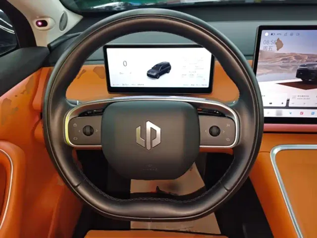 Leapmotor C16 — Фото автомобиля 10