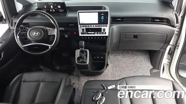 Hyundai Staria — Фото автомобиля 10