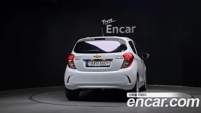 Chevrolet Spark — Фото автомобиля 4