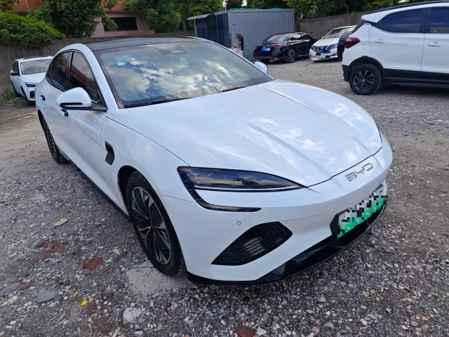 BYD Seal — Фото автомобиля 3