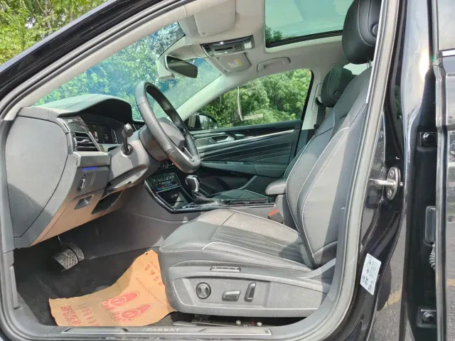 Volkswagen Passat — Фото автомобиля 4
