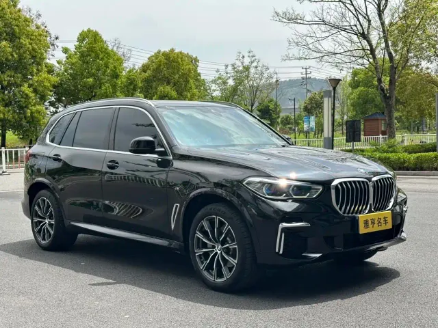 BMW X5 — Фото автомобиля 3