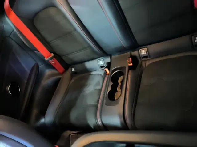 Mercedes-Benz C-Class — Фото автомобиля 16