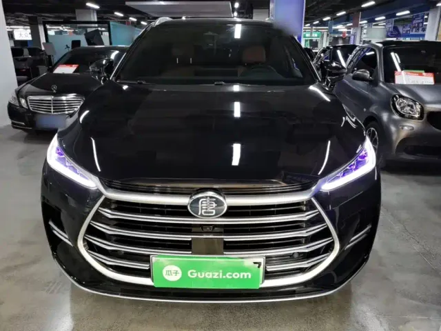 BYD Tang — Фото автомобиля 2