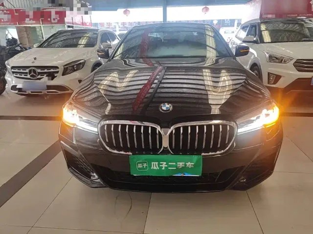 BMW 5 Series — Фото автомобиля 2
