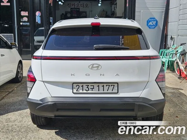 Hyundai Kona — Фото автомобиля 4