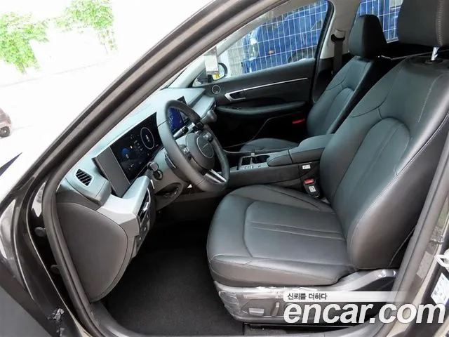 Hyundai Sonata Sonata Edge(DN8) 2.0 LPG(для маломобильных пассажиров) — Фото автомобиля 5