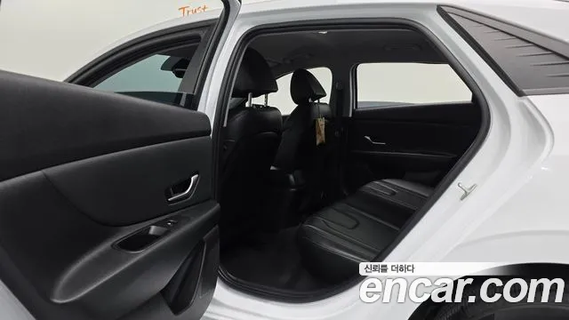 Hyundai AVANTE Avante (CN7) — Фото автомобиля 27