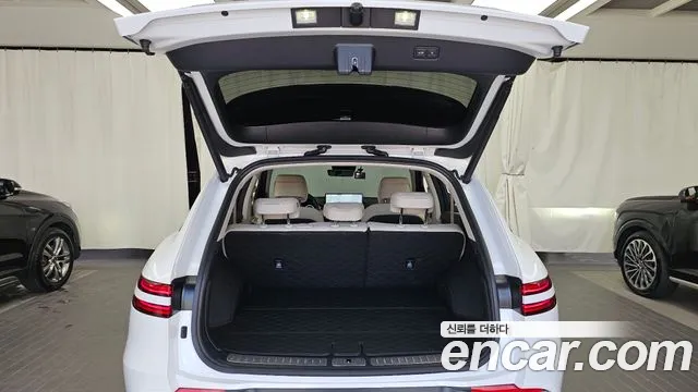 Genesis GV70 2.5T Бензин AWD — Фото автомобиля 20