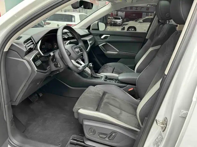 Audi Q3 — Фото автомобиля 16