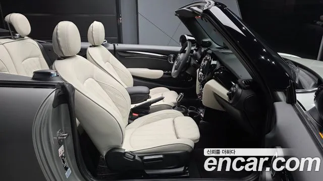 Mini Cooper Convertible — Фото автомобиля 11