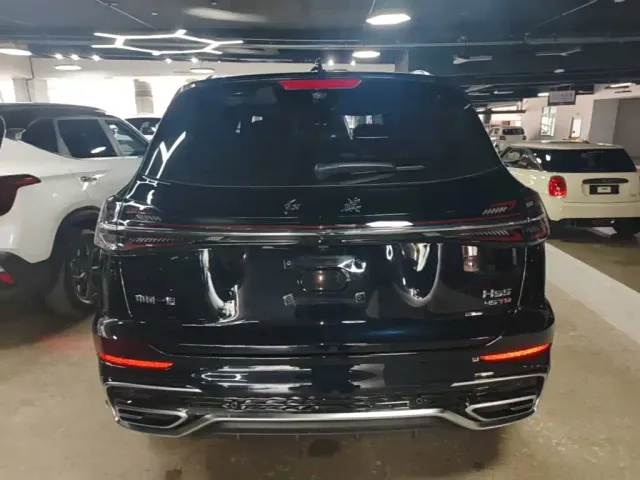 Hongqi HS5 — Фото автомобиля 5
