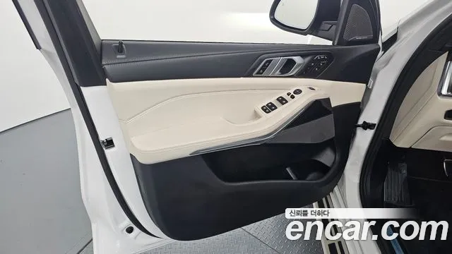 BMW X7 — Фото автомобиля 19