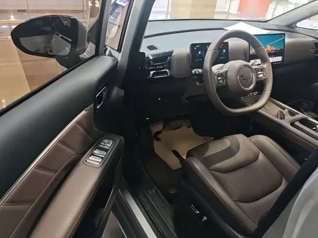Wuling Starlight 730 — Фото автомобиля 15