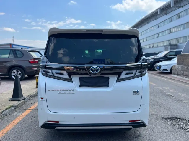 Toyota Vellfire — Фото автомобиля 5