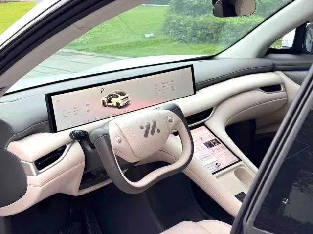 IM Motors LS6 — Фото автомобиля 8
