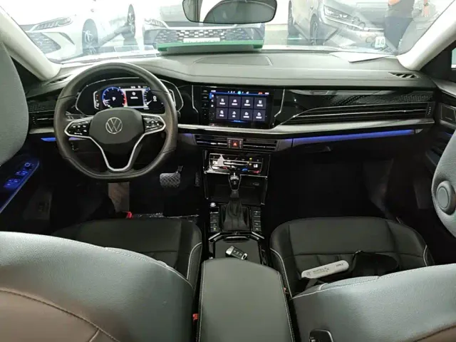 Volkswagen Passat — Фото автомобиля 9