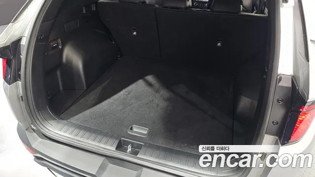 Hyundai Tucson Tucson (NX4) Дизель 2.0 4WD — Фото автомобиля 20