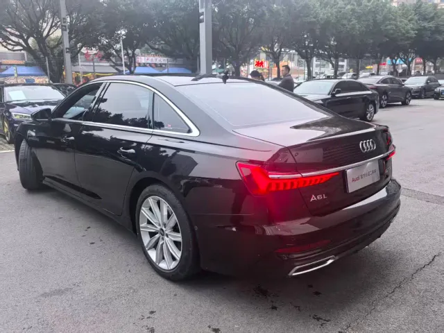 Audi A6L — Фото автомобиля 5