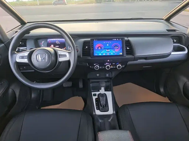 Honda Fit — Фото автомобиля 9