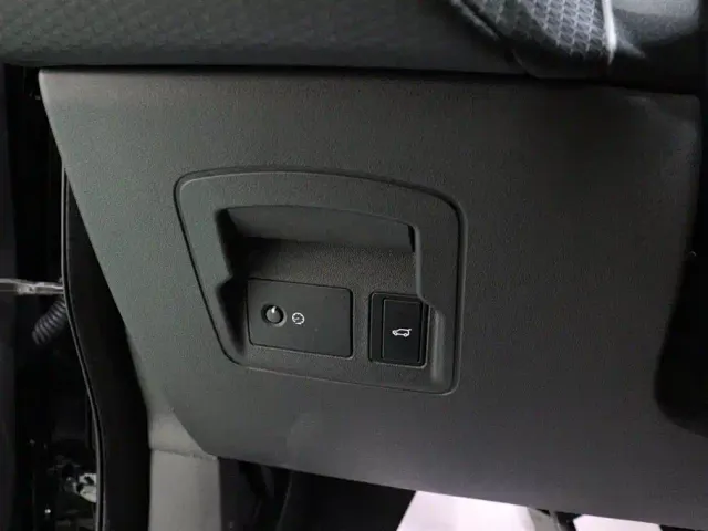 Land Rover Range Rover Velar — Фото автомобиля 17