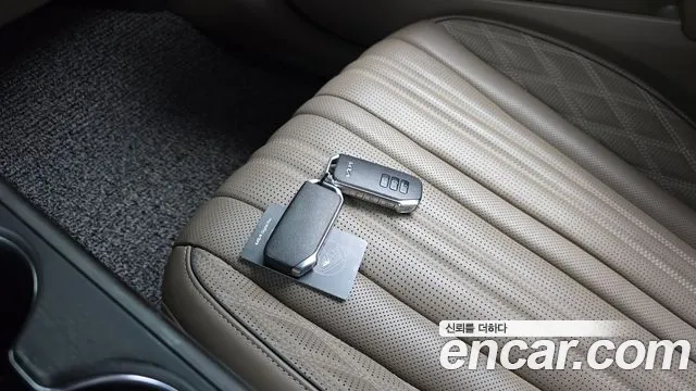 Kia K8 — Фото автомобиля 21