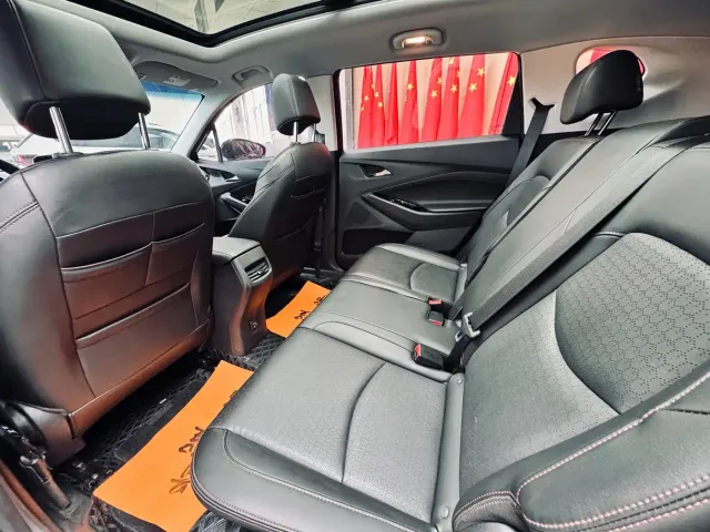 Chevrolet Orlando — Фото автомобиля 11