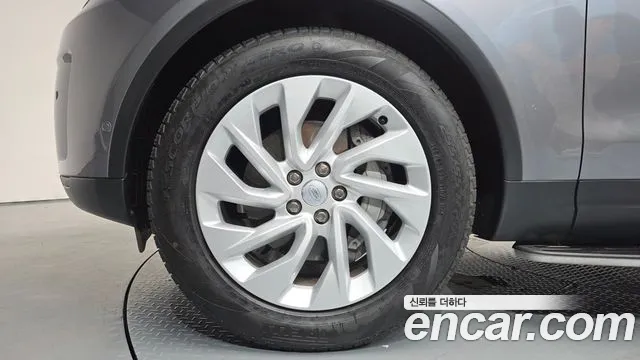 Land Rover Discovery — Фото автомобиля 5