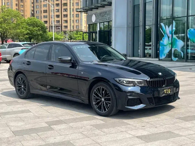 BMW 3 Series — Фото автомобиля 3