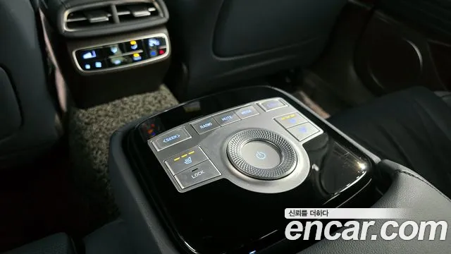 Genesis G80 Бензин 2.5 турбо AWD — Фото автомобиля 17